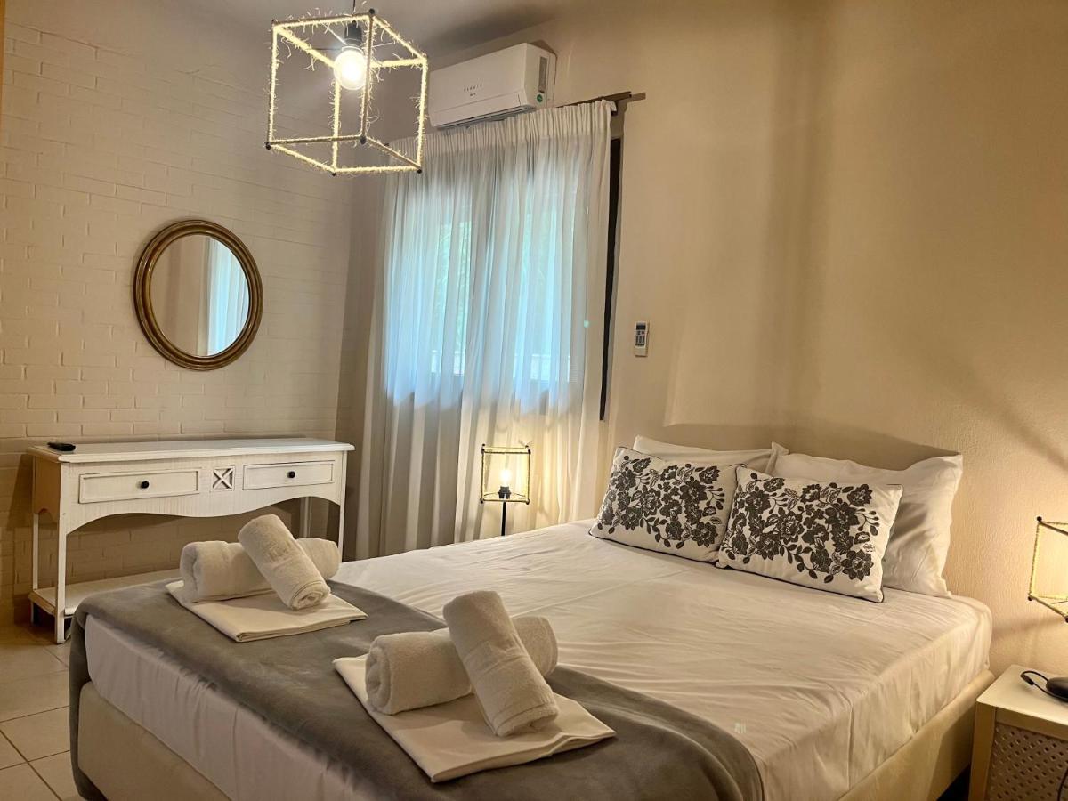 The Beach House - Apartments & Studios (Adults Only) Afytos Ngoại thất bức ảnh