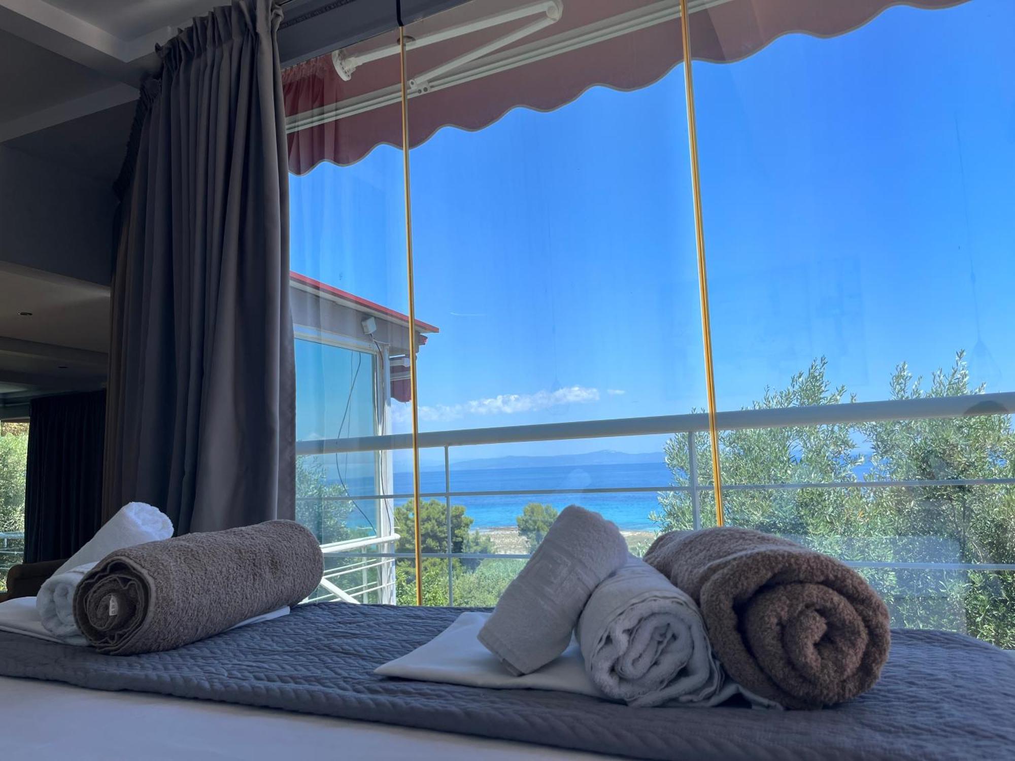 The Beach House - Apartments & Studios (Adults Only) Afytos Ngoại thất bức ảnh