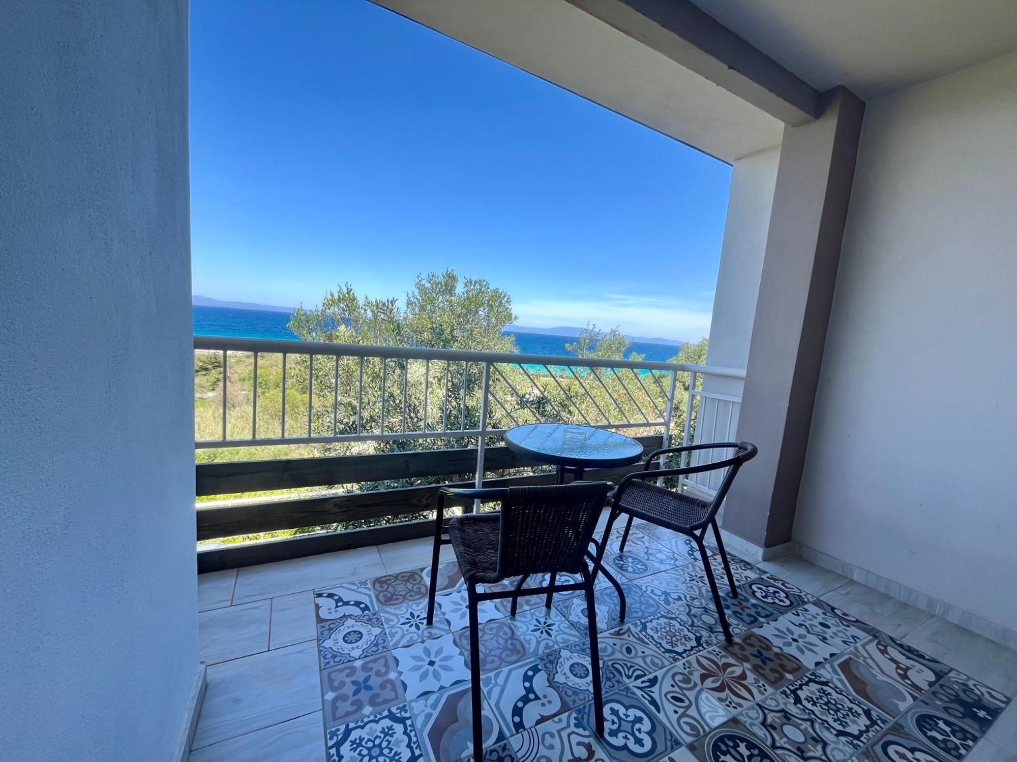 The Beach House - Apartments & Studios (Adults Only) Afytos Ngoại thất bức ảnh
