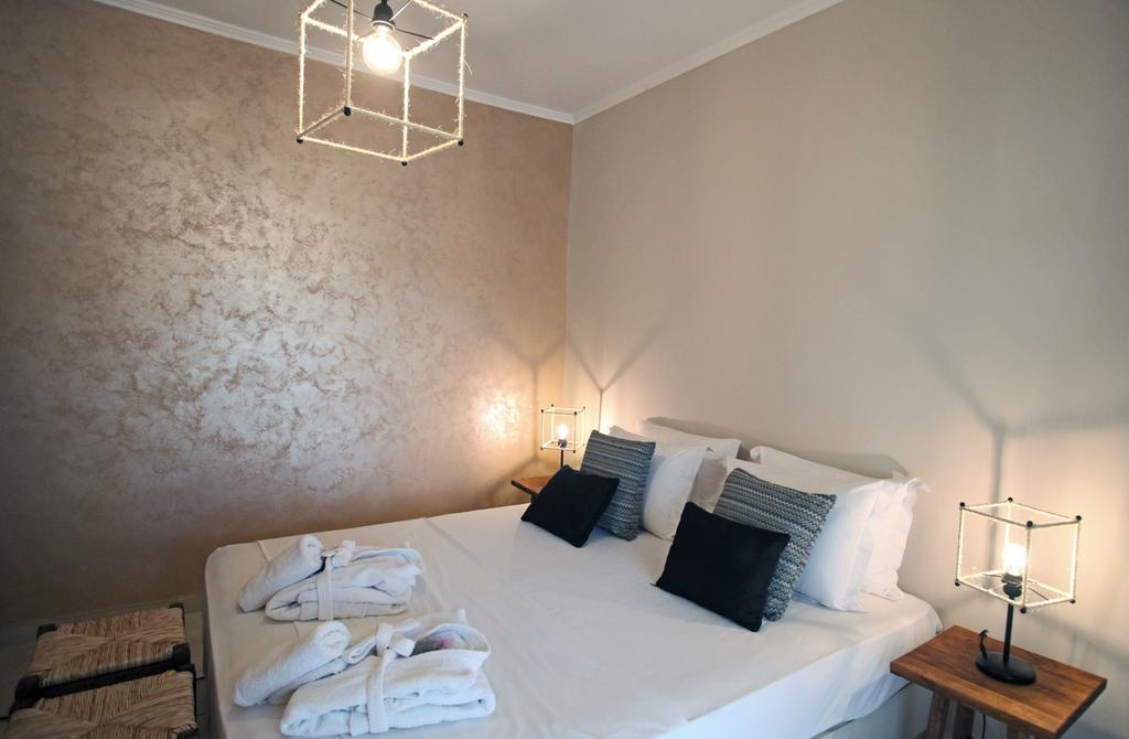 The Beach House - Apartments & Studios (Adults Only) Afytos Ngoại thất bức ảnh