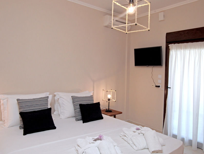 The Beach House - Apartments & Studios (Adults Only) Afytos Ngoại thất bức ảnh